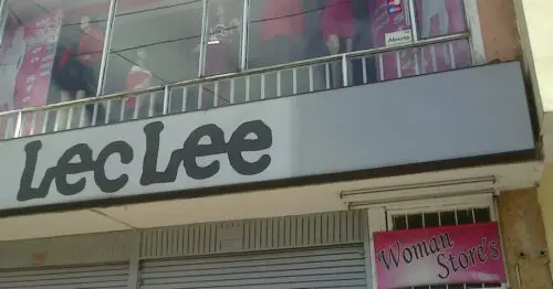 WOMAN STORES WOMAN STORES